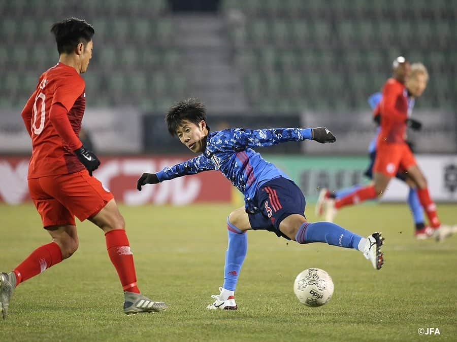 日本サッカー協会さんのインスタグラム写真 - (日本サッカー協会Instagram)「📸Match photos｜#SAMURAIBLUE 代表デビュー小川選手が3得点など香港に5-0で勝利 ・ ―――――――――――――――――― EAFF E-1サッカー選手権2019 決勝大会 📅12/14（土） 19:30KO 🇯🇵#SAMURAIBLUE 5-0 香港 ⚽#菅大輝 ⚽#田川享介 ⚽#小川航基 ×3 ・ >>NEXT MATCH 📆12/18 19:30KO 🆚韓国🇰🇷 📍Busan Asiad Main Stadium 📺フジテレビ 👉大会情報はJFA.jpへ ・ #daihyo #E1 #新しい景色を2022」12月15日 17時56分 - japanfootballassociation