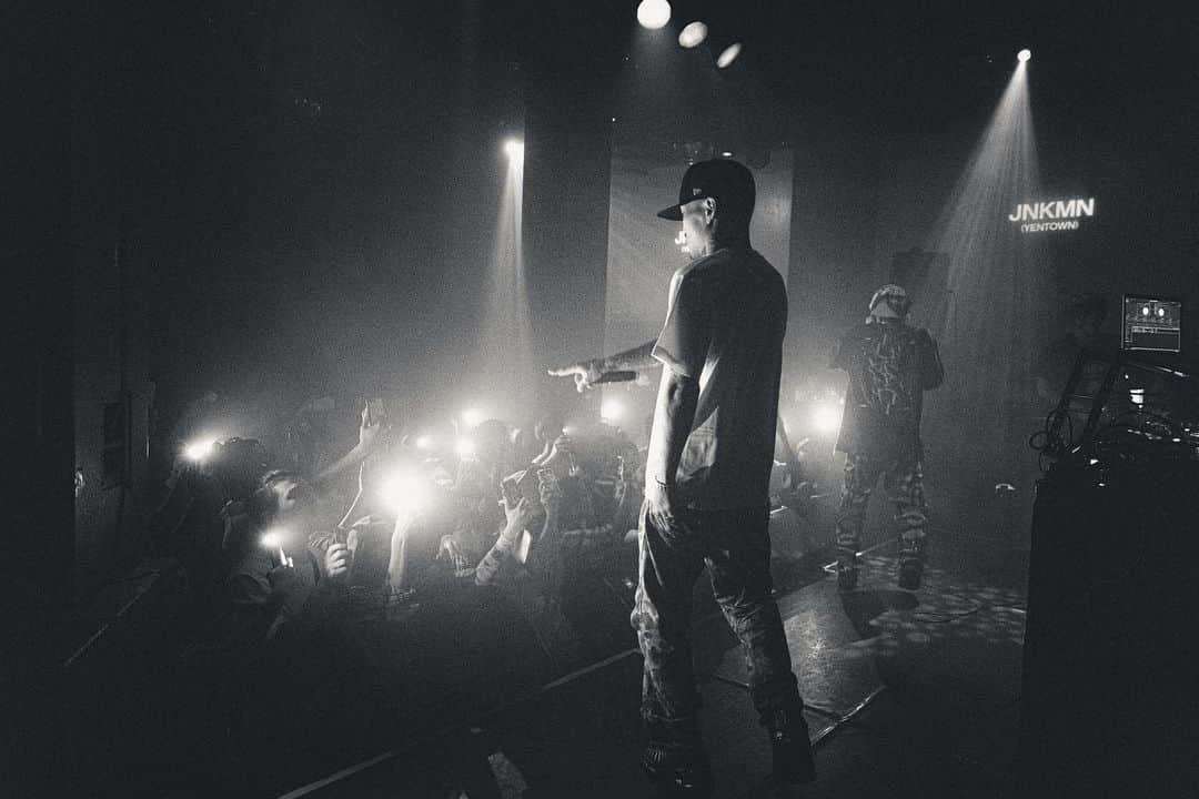 room onziemeのインスタグラム：「•﻿ ﻿ 【Archive】﻿ ﻿ -----------------------------------﻿ ﻿ 2019.09.16 (Mon) ﻿ ﻿ Taeyoung Boy ﻿ “HOWL OF YOUNGTIMZ & TOPBOY”﻿ RELEASE PARTY﻿ supported by ROOMBASE ﻿ ﻿ ■GUEST ARTIST﻿ JNKMN  @jnkmn﻿ ﻿ ﻿ ﻿ photo by @leoyoulagi﻿ -----------------------------------﻿ #ROOM #ROOMBASE」