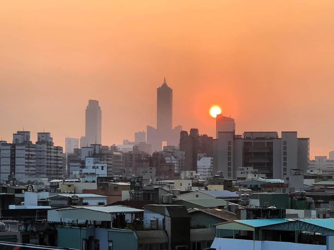 井浦新さんのインスタグラム写真 - (井浦新Instagram)「また来たぜ❗️台湾🇹🇼 #路 #台湾エクスプレス」12月15日 18時02分 - el_arata_nest