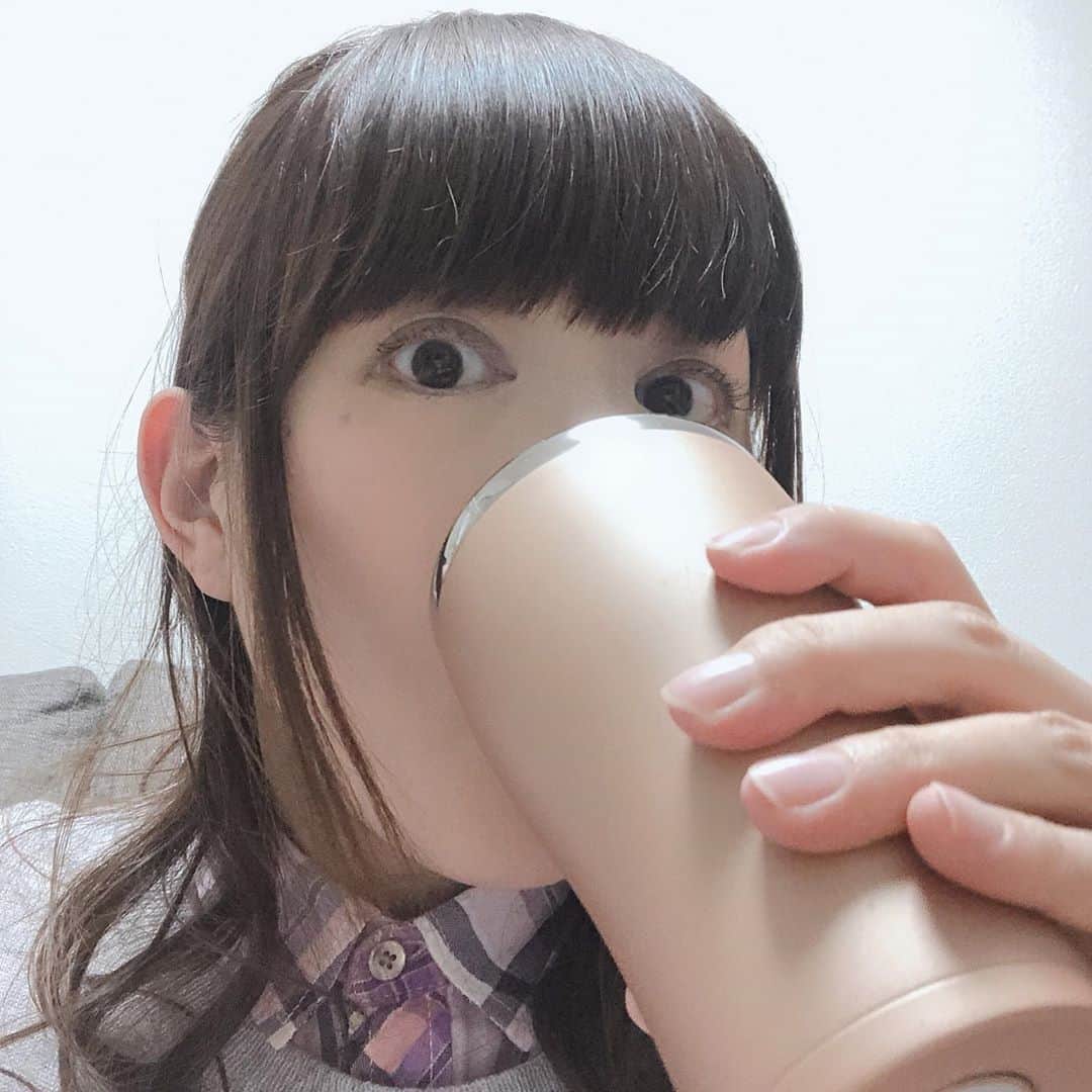 小泉エリのインスタグラム：「‪吉本坂46の敗者復活は今日の21:59までです🤩‬ ‪SHOWROOMの配信は21時頃からしまーす😙💕‬ ‪SHOWROOM最後の日、ぜひ見てね😆‬ ‪最高の最終日にしましょう🤣‬ ‪#吉本坂‬」