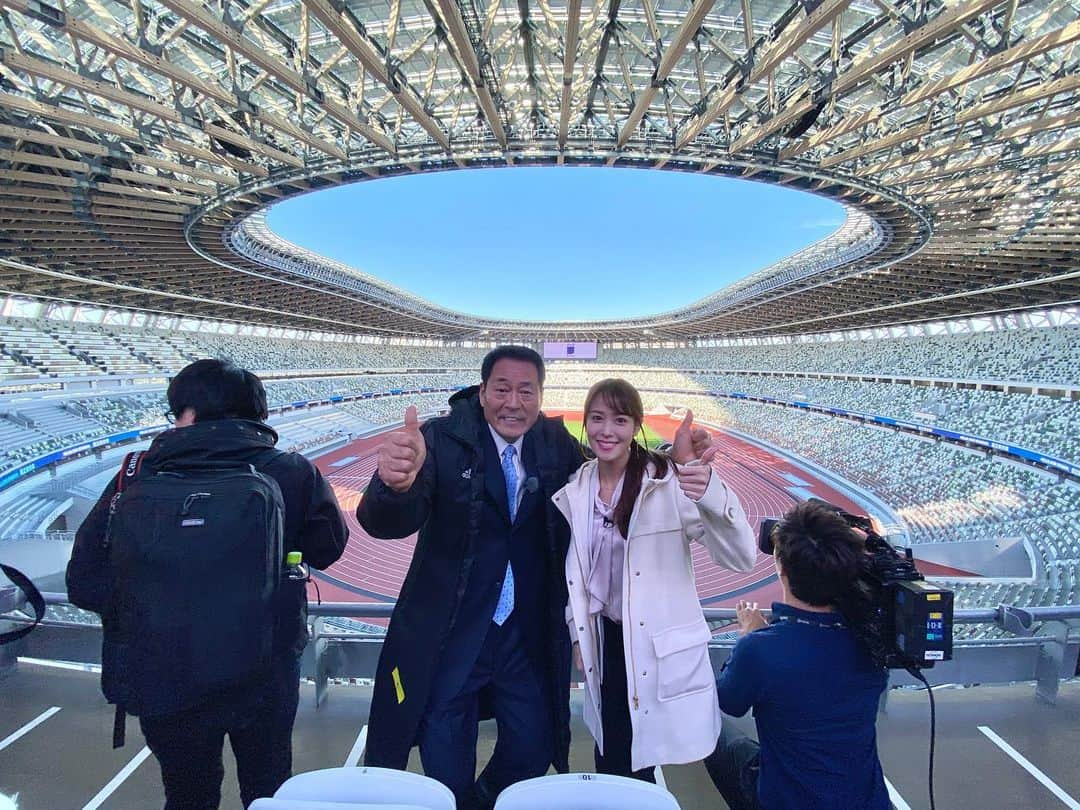 鷲見玲奈さんのインスタグラム写真 - (鷲見玲奈Instagram)「. 今日はスポーツウォッチャーの取材で、中畑清さんと新国立競技場に行ってきました☺️ . しかし、まさかのハプニング続出…？！💥💥 . 今夜は福田アナウンサーに代わってスポーツウォッチャーをお届けします😊 . . . また、先日代表質問をさせて頂いた千葉ロッテマリーンズの新入団選手発表会の裏側をお届けします✨ . ぜひご覧下さい！！😌 . . #スポーツウォッチャー #中畑清 さん #新国立競技場 #千葉ロッテマリーンズ #佐々木朗希 投手」12月15日 18時18分 - sumi__reina