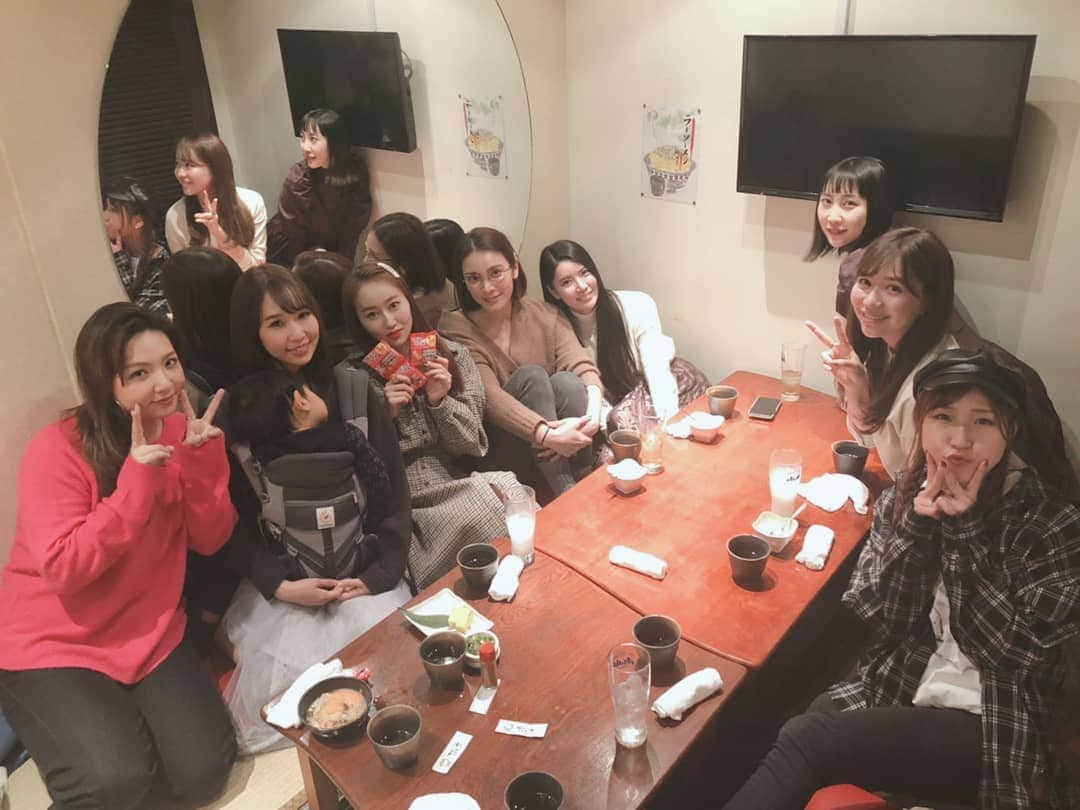 佐藤夏希さんのインスタグラム写真 - (佐藤夏希Instagram)「2期会♡ 毎回楽しくて本当に時間があっという間😖❤️ みんなのことが大好きすぎる😭💓💓💓 * * * #2期生#2期会#teamk #AKB48 #akb#小林香菜#秋元才加#野呂佳代#河西智美#倉持明日香#松原夏海#近野莉菜#すばるん」12月15日 18時30分 - natsuki_sc7