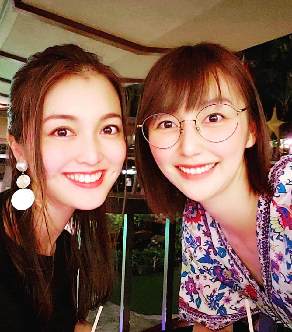 橋本真衣のインスタグラム：「. まさか ハワイでお会いできるとは🙄❤ . . #大好き#福田典子 アナ#ますます美しい#お茶できて幸せでした#取材頑張ってください🤗」