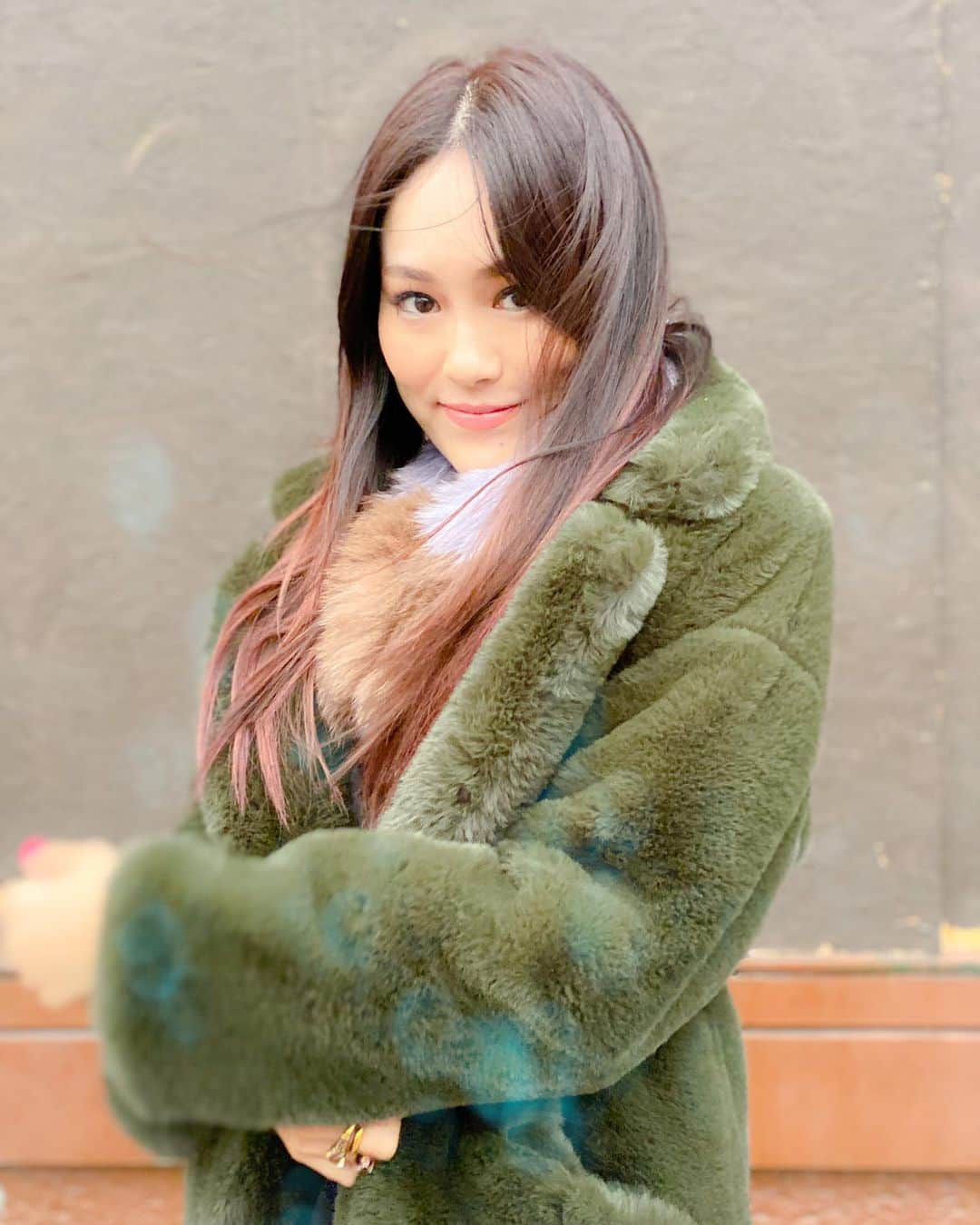 Chiakiさんのインスタグラム写真 - (ChiakiInstagram)「❄️ . . . ジャケット @zara  スカーフ @お母さんがネットでいつの間にか買ってくれた😁w」12月15日 18時56分 - chiakiinengland