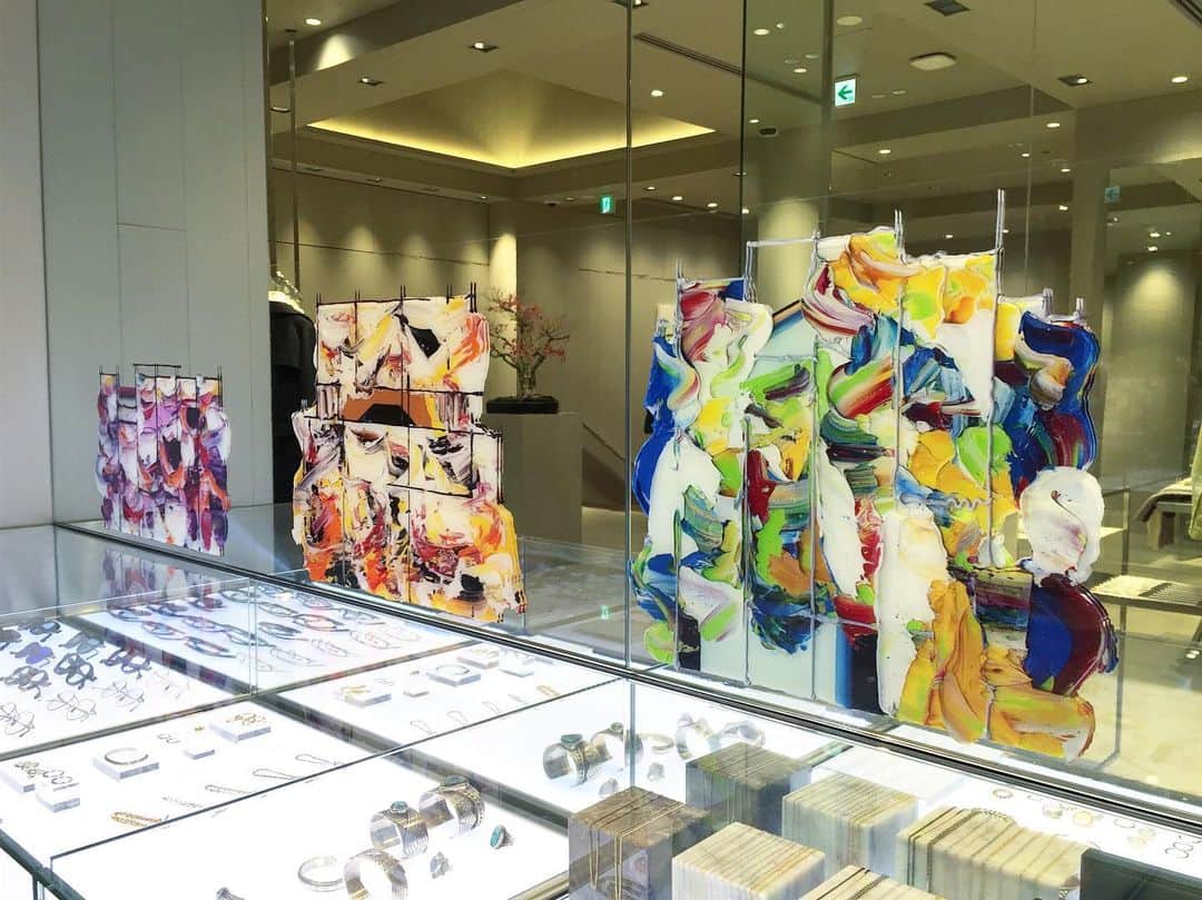 H BEAUTY&YOUTHのインスタグラム