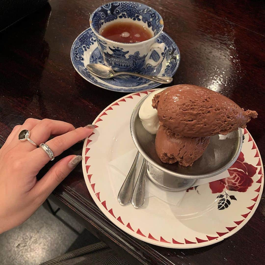 高田茉実さんのインスタグラム写真 - (高田茉実Instagram)「📍 little chef @都立大学 チョコのムースが とろける〜〜 プリンは売り切れだった💭 #都立大学カフェ」12月15日 19時25分 - __mamico