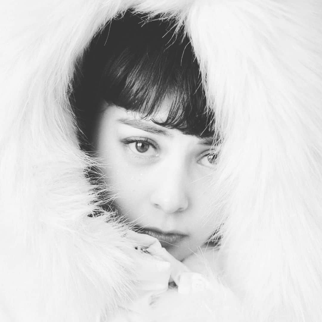 エイミーのインスタグラム：「@gyf_tokyo 2019 winter collection❄️」