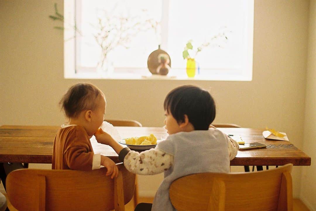 花盛友里のインスタグラム：「My boys.  今週も1週間走りきりましょー！」