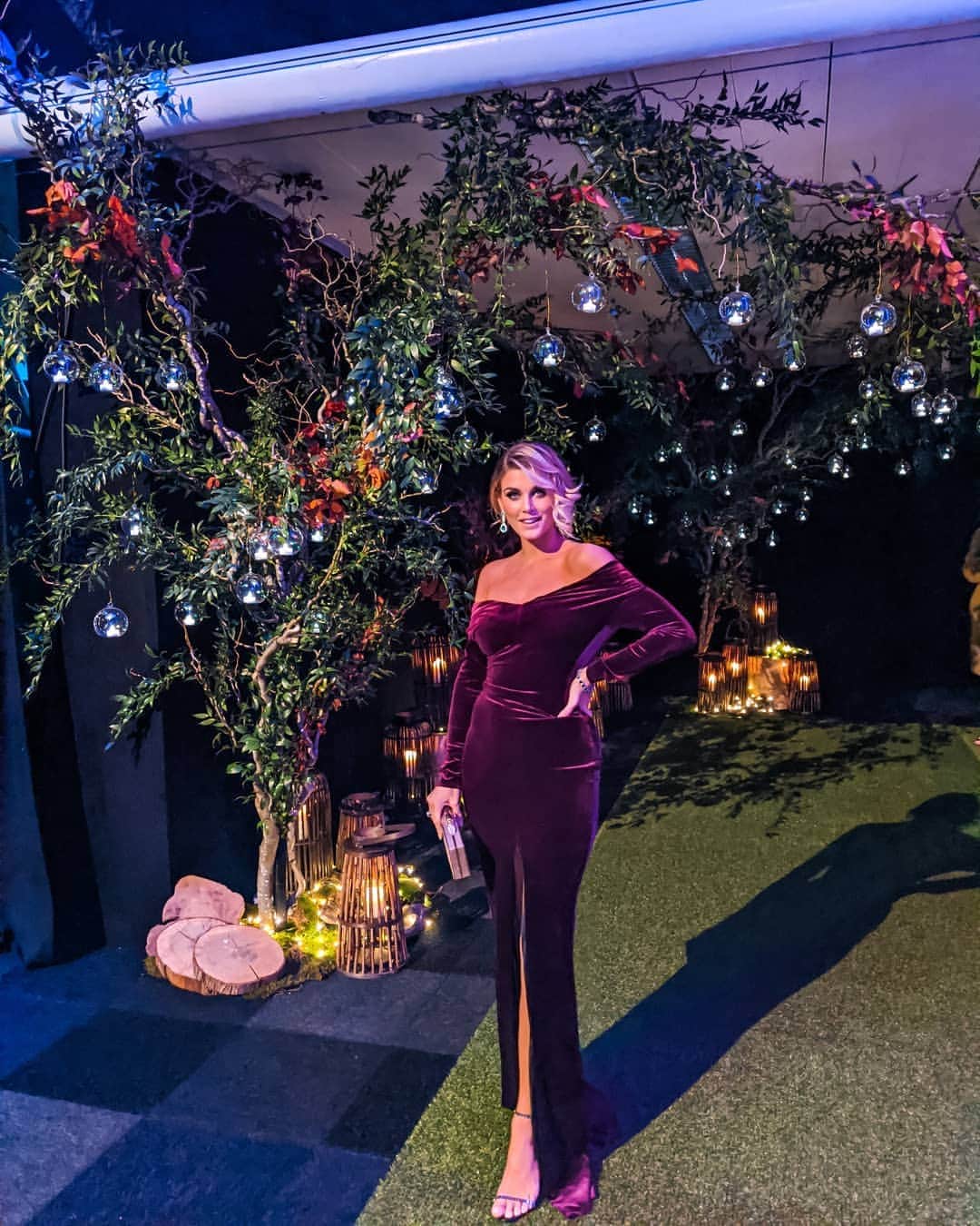 Ashley Jamesさんのインスタグラム写真 - (Ashley JamesInstagram)「Had an absolutely amazing night DJ'ing at the Emerald & Ivy Ball for @stormykeating & @rokeating ❤️ The evening raised over £1million for the Marie Keating foundation and Cancer Research. ✨ I got to fangirl over Will Young and Ronan Keating before hitting the decks. Thank you so much for having me and having me be a part of such a special evening ❤️✨ Dress: @kolchagovbarba, shoes @aquazzura, jewellery @laraheems_jewellery. Styled by @aoifeodohertystylist 🥰」12月15日 22時05分 - ashleylouisejames
