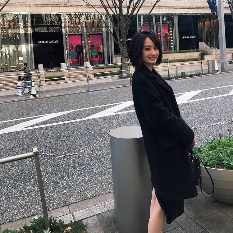 豊原未帆さんのインスタグラム写真 - (豊原未帆Instagram)「ぎろっぽん❄️ #tokyo#roppongi#azabujuban#aw#winter#ootd#fashion#code#black#girl#makeup#shorthair#instagood#instagram#l4l」12月15日 23時04分 - _____mp0721