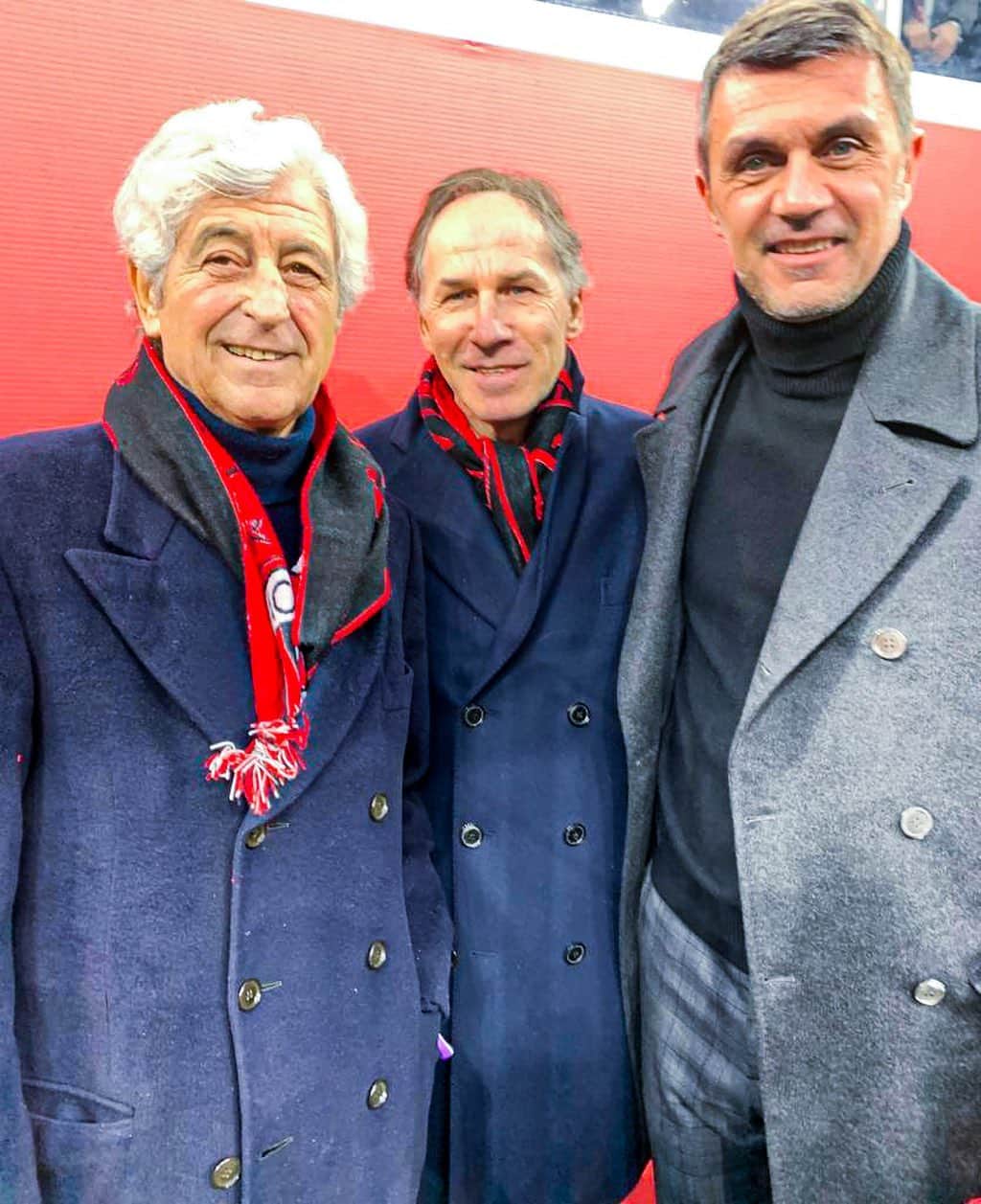 ACミランさんのインスタグラム写真 - (ACミランInstagram)「Three captains ©️ Three legends 💫 History of our passion 🔴⚫️ #Passion120 #SempreMilan #MilanSassuolo」12月16日 1時38分 - acmilan