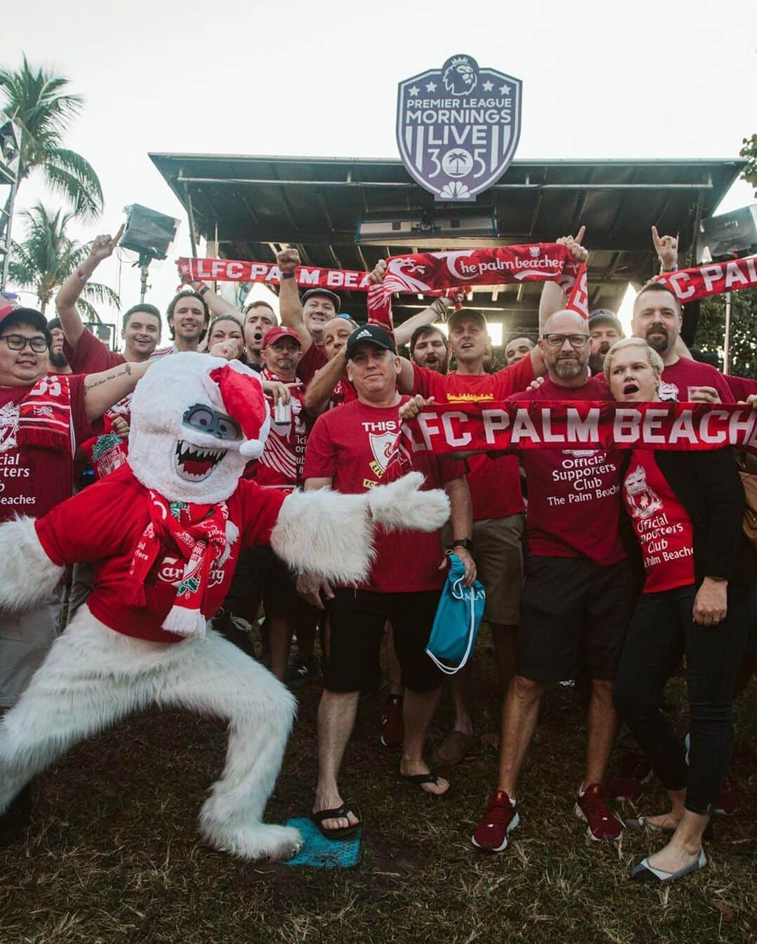 リヴァプールFCさんのインスタグラム写真 - (リヴァプールFCInstagram)「It was an incredible #MyPLMorning for the Reds in Miami, during our win against Watford👌🔴 #LFC #LiverpoolFC #Miami」12月16日 2時21分 - liverpoolfc