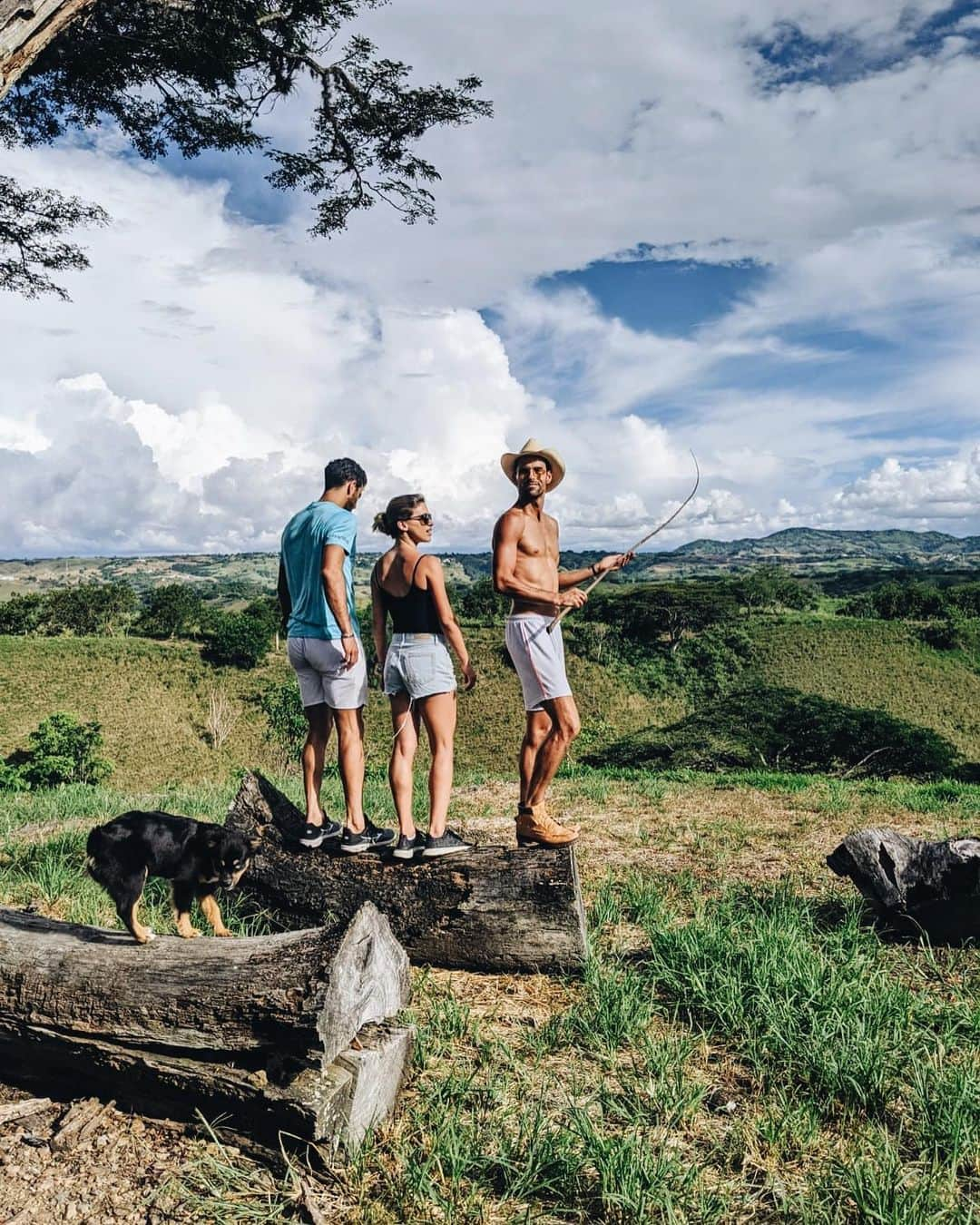 ベレン・モゾさんのインスタグラム写真 - (ベレン・モゾInstagram)「Like a good friend of mine said: The real Colombia is better than the one you see in Netflix! ————— Esta es la verdadera Colombia, no la que ven en Netflix. 🙏🏻 🕊 . . . #colombia」12月16日 3時00分 - belenmozo