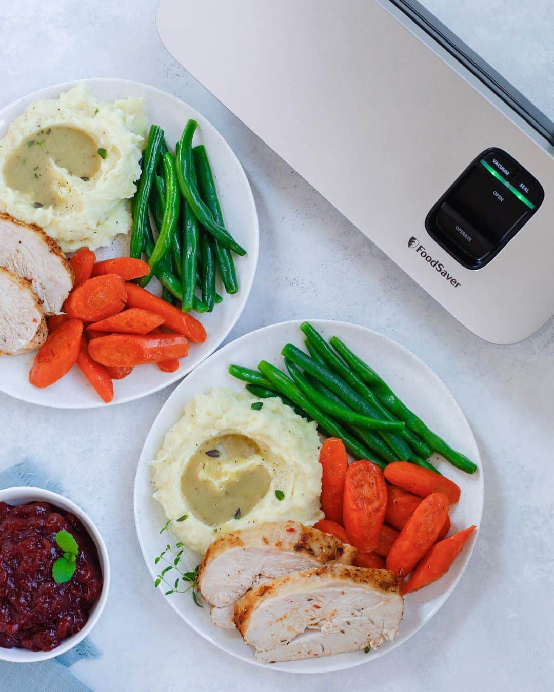 Easy Recipesさんのインスタグラム写真 - (Easy RecipesInstagram)「Do you food prep? Thanks to my new kitchen gadget @foodsaver I am able to food prep ahead of holiday dinners and any dinner event I host at my house. I also use it for normal weeknight food preps to save time and effort the day of. You can use it to preserve fruits, veggies, meats, soups, sauces, and left over cooked food 5x better than any other method, prevents freezer burn, making food last for months in your freezer and weeks in your fridge. Remember, the less food you waste, the more money you save. The FoodSaver ® also has a modern design and saves 50% more counter space than other vacuum sealer. Check out my story for the demo video and click the link in my bio for more info on how I prepped this recipe. #sponsored #FoodSaver #mealprep  https://www.cookinwithmima.com/food-prep-with-foodsaver/」12月16日 5時09分 - cookinwithmima