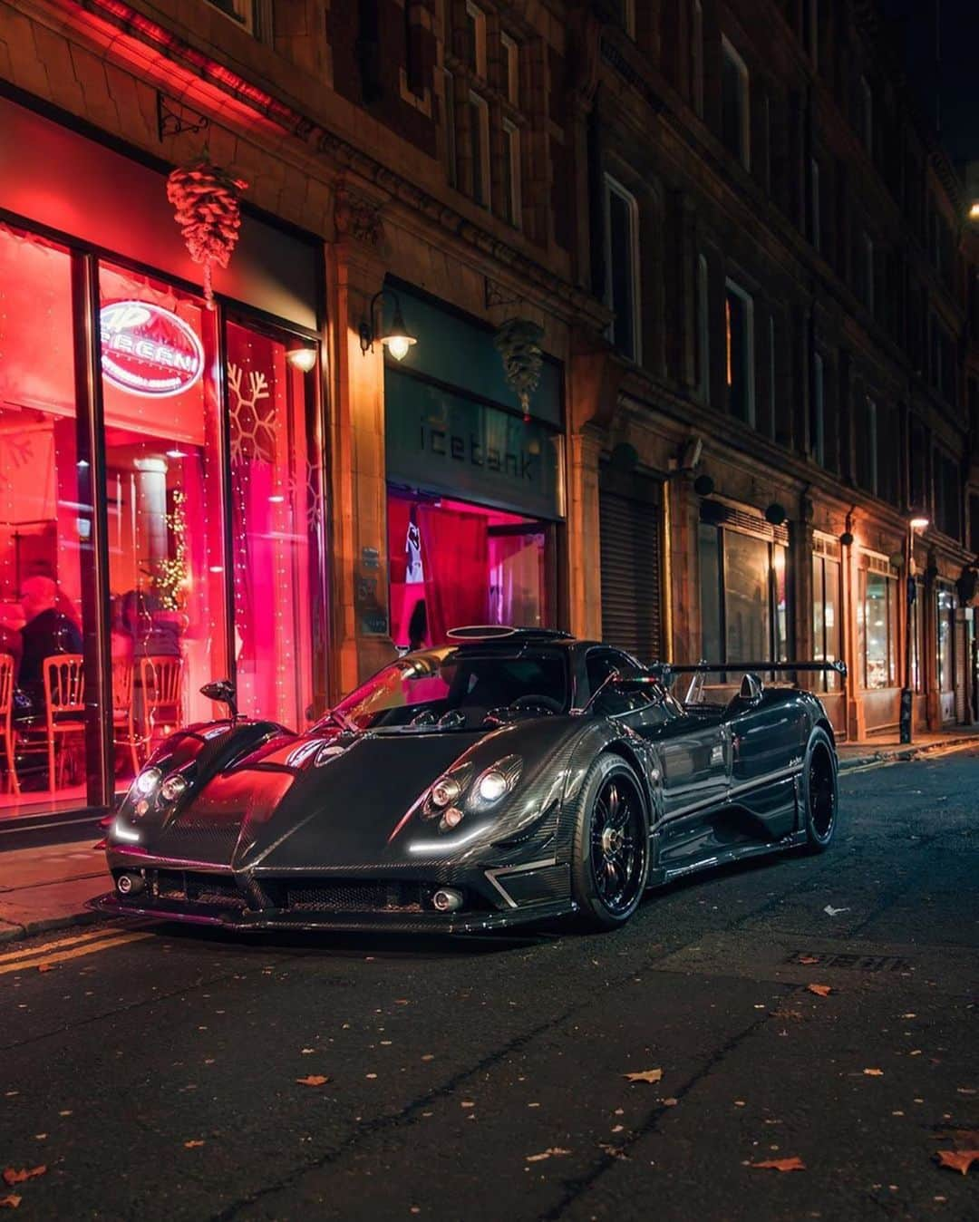 CARLiFESTYLEさんのインスタグラム写真 - (CARLiFESTYLEInstagram)「The Pagani Zonda 760RS. 👍🏼or👎🏼? Photo by @alexpenfold #carlifestyle #760Rs #Zonda #Pagani」12月16日 15時13分 - carlifestyle