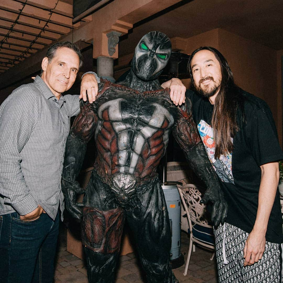 スティーヴ・アオキさんのインスタグラム写真 - (スティーヴ・アオキInstagram)「#aokijump #1025. The Aoki x @toddmcfarlane x #spawn Jump. Scottsdale Arizona Dec 2019」12月16日 15時24分 - steveaoki