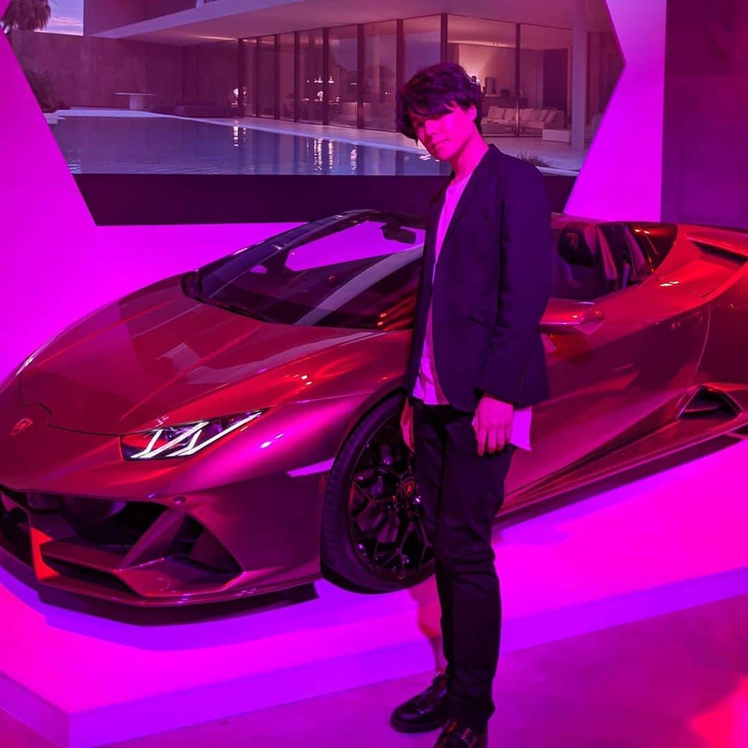 RAM RIDERのインスタグラム：「車とかコンピュータとか服とか時計とか考えてたらぐるぐるしてきた 🚗💻👜⌚️👞👔👗」