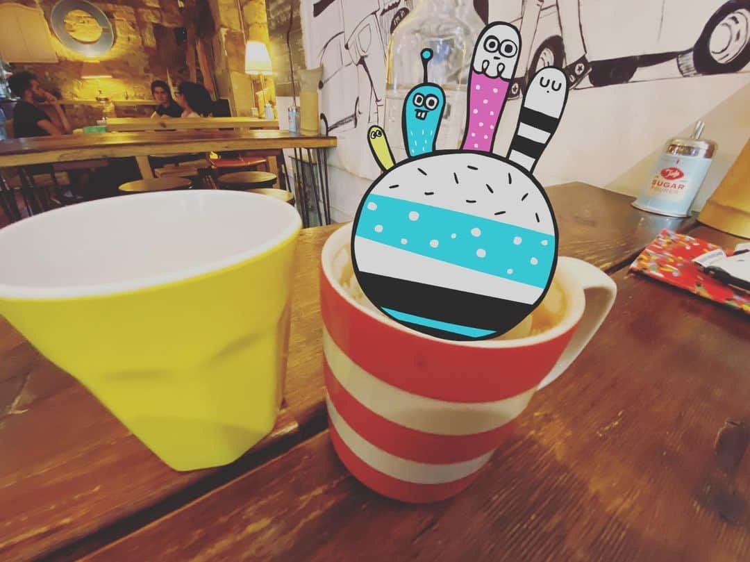 荒尾茉紀さんのインスタグラム写真 - (荒尾茉紀Instagram)「cafeを巡る日々…今日1日で3杯も飲んだ…お金がかかるしお腹たぷたぷ…笑 #sydney #就活 #疲れてきた💦」12月16日 16時04分 - maki.arao