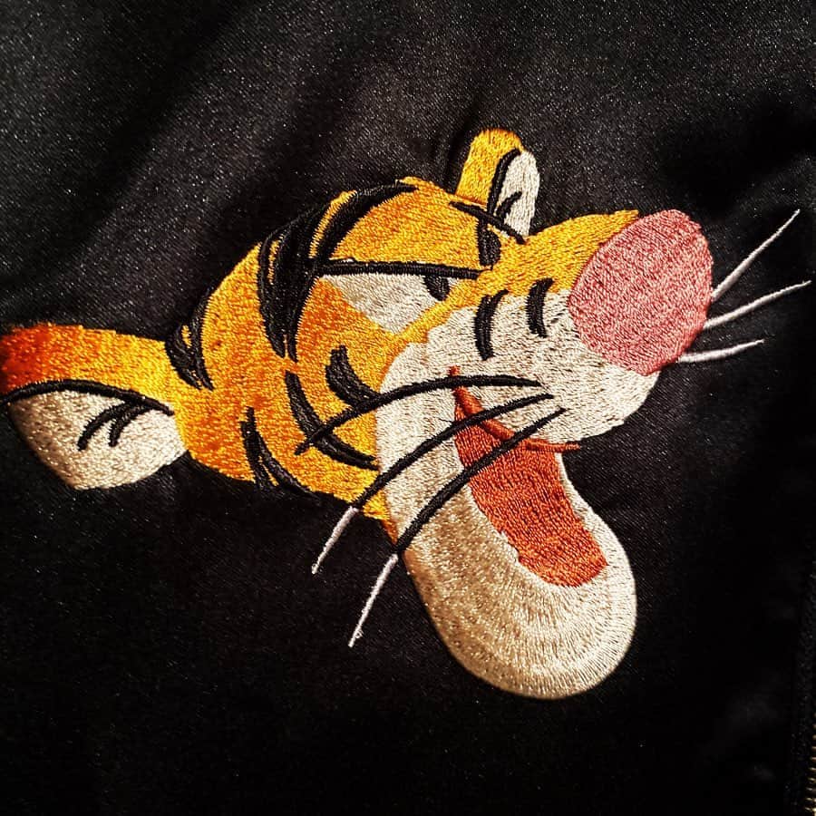 JULIANさんのインスタグラム写真 - (JULIANInstagram)「Tigger🐯 @tokyodisneyresort_official  #TDL #TDS #DISNEY #tokyodisneyland  #disneyland #disneysea #disneygram  #Tigger #ティガー　#くまのプーさん  #ティガースカジャン #ティガーコーデ #東京ディズニーランド  #東京ディズニーシー  #東京ディズニーリゾート  #ディズニーランド #ディズニーシー  #ディズニー　#ディズニー好き  #ディズニーコーデ #ディズニーグッズ  #ディズニーお土産 #ディズニー好きな人と繋がりたい  #モデル #ファッションモデル  #撮影モデル　#メンズモデル  #お洒落さんと繋がりたい  #インフルエンサー」12月16日 7時32分 - julian_official_jp