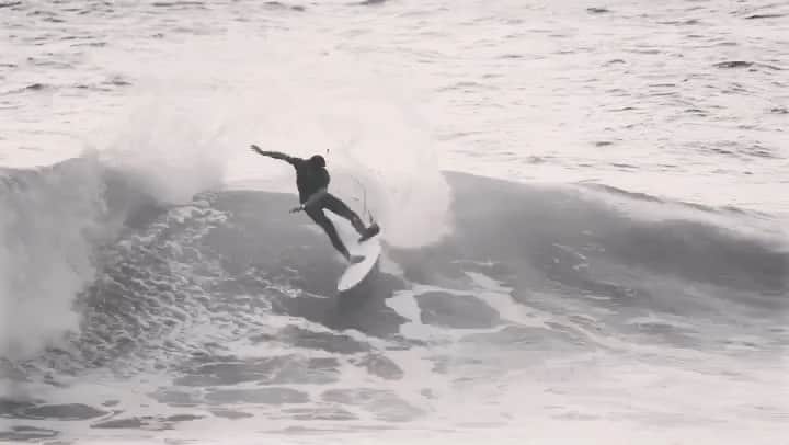 佐藤魁のインスタグラム：「taiwan last #month! #a efw clips on i#t... @mshousing  @mshousing  thanx for film @surfers_pro_jp  #edit @5nd_allen traing coach @lettymortensen haha @volcomjapan #volcomjapan」