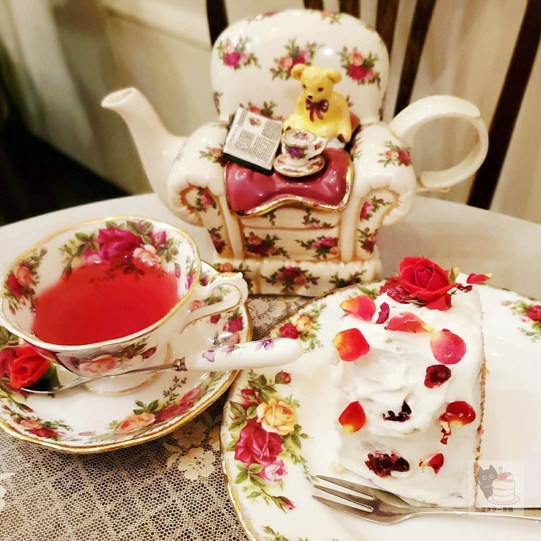 ミスター黒猫（黒猫仙人）のグルメインスタ