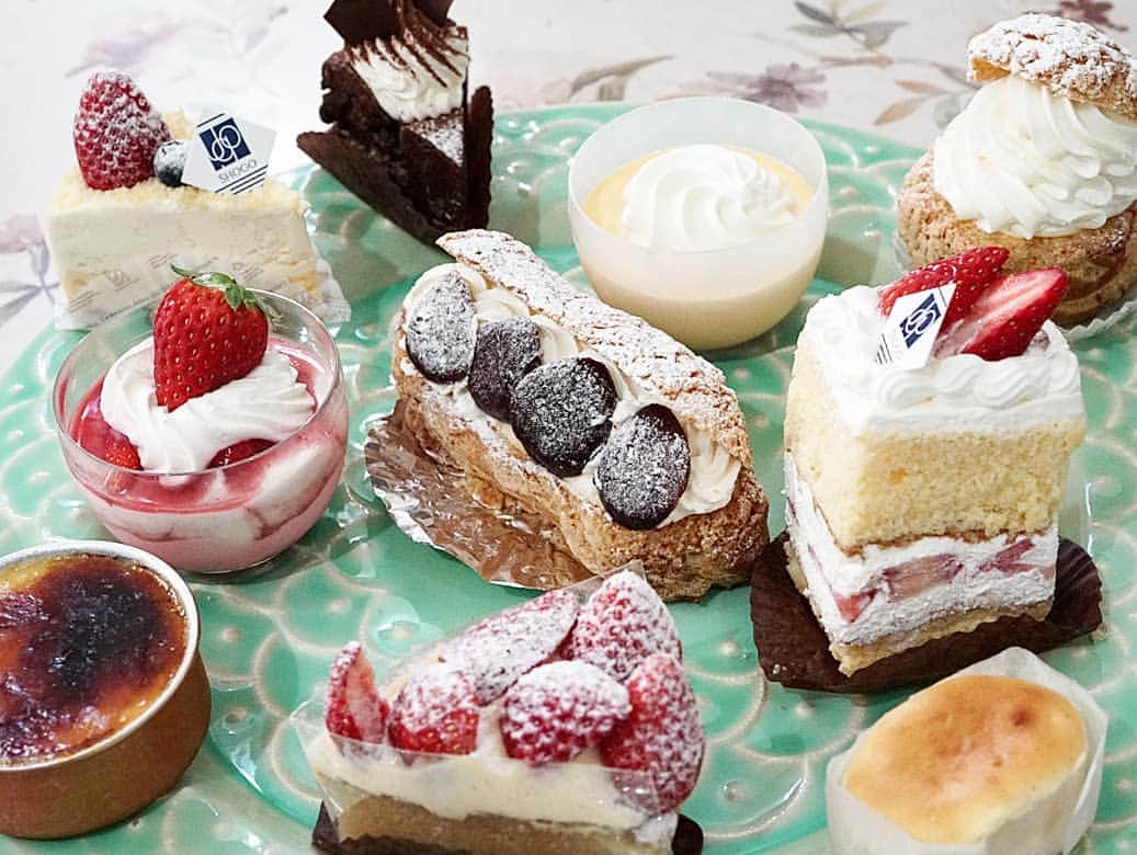 石関友梨のグルメインスタ