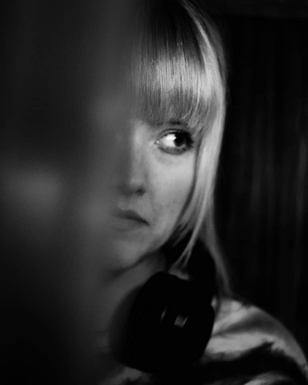 ユージン・バードのインスタグラム：「Kasia | Creeper  #immanencethefilm #actor #byrdtography #sonya7iii #helios #inmybag #portrait #blackandwhite #bw #independentfilm #onaboat #outtosea #comingsoon #horror」