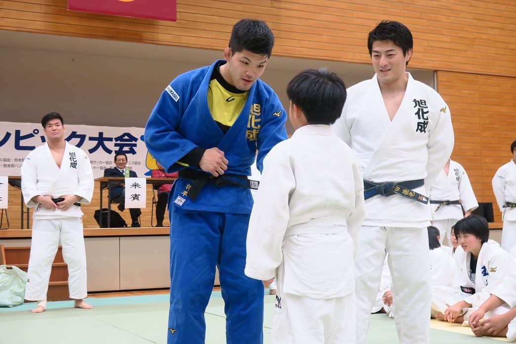 大野将平さんのインスタグラム写真 - (大野将平Instagram)「旭化成柔道部として熊本県で柔道教室を行いました！ 部員全員で初めてやりましたが、全国各地で継続して開催できれば！ オファーお待ちしております！ #旭化成#柔道部#昨日まで世界になかったものを#イヒ#熊本#asahikasei#judo」12月16日 13時11分 - ono0203