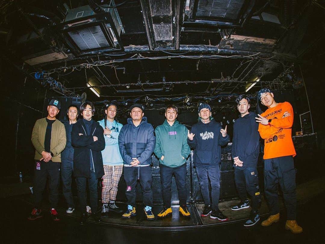 MIGHTY CROWNさんのインスタグラム写真 - (MIGHTY CROWNInstagram)「with the homies @yamaarashi07 対バン 楽しかったぜー #stageshow #killaz  Thanks for having us  #mightycrown 📷by @ryuichioshiro」12月16日 13時47分 - mightycrown
