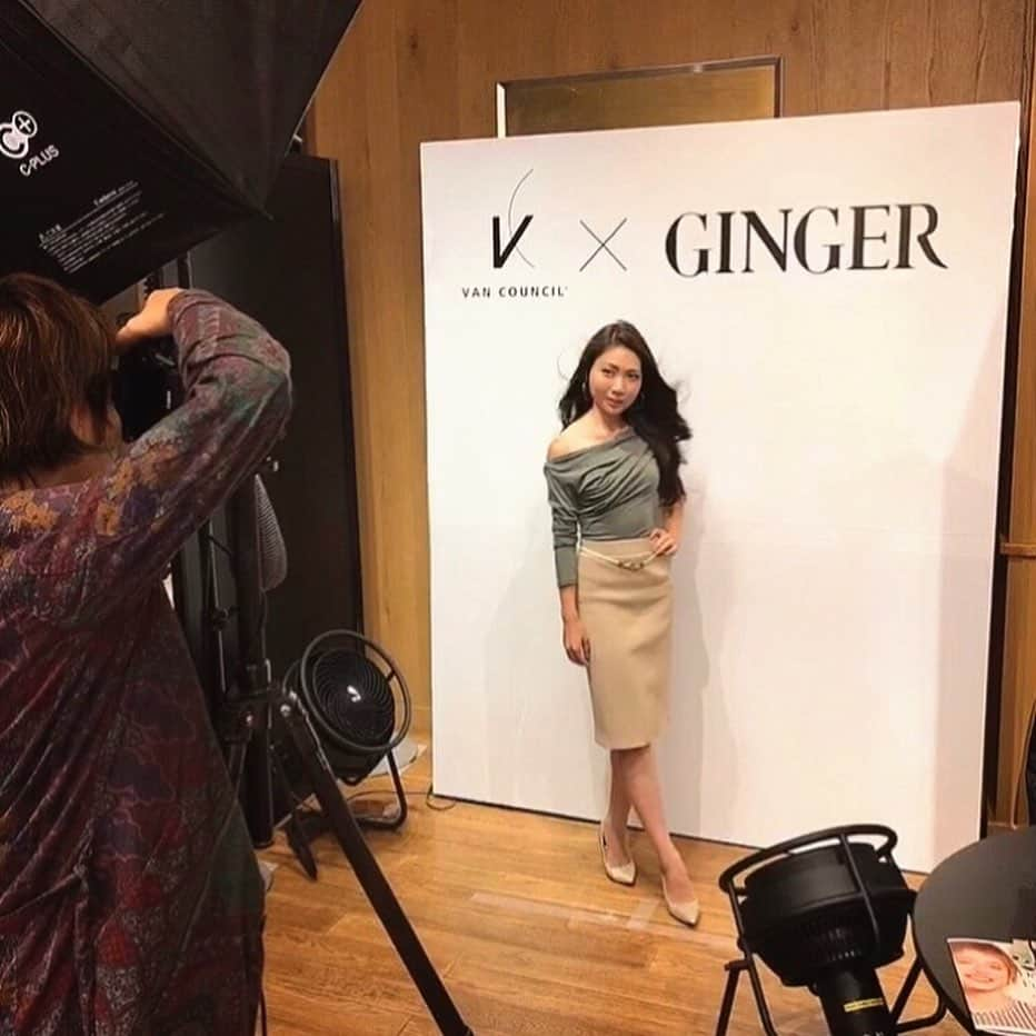 mahoさんのインスタグラム写真 - (mahoInstagram)「(*´꒳`*)🌸横にスワイプしてね👉 。 先日、#東京　にて… GINGER雑誌 @ginger_magazine 雑誌の#イベント　にご招待頂き… 。 。 #撮影　してもらった#撮影データ　❤️ 。 。 来年も楽しみですね(　≖´౪≖｀) 。 。 。 。 。 。 。 。 。 #fashion#shooting#fashionmodel  #ootd#撮影#カフェ巡り#lunch#リノベーション#結婚式#焼肉#忘年会 #トレーニング#gym#筋トレ#fitness#格闘技#パーソナルトレーニング  #美容#透明感カラー#食べ歩き#痩身#姿勢改善 #東京#横浜#恵比寿#梅田#三宮#福岡グルメ」12月16日 14時18分 - i.0ff1cia1._.m.ah.0