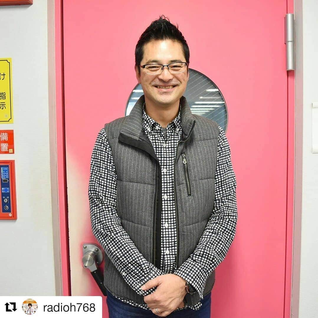 のインスタグラム：「#Repost @radioh768 (@get_repost) ・・・ . どうもぉ〜！ . 上岡です。 . いよいよクリスマスですね。 . 皆さんはサンタさんにどんなリクエストをしますか？ . リアルな品や… . 想像を絶する様なスケールのプレゼントなど… . 悩みますよね。 . 私はリアルに、自転車🚴‍♀️が欲しいです。 . 🚴‍♀️ . ↓ . こう言ったタイプの自転車を。もちろん趣味とダイエットの為に…。 . ですが、少々体が付いていきそうもないので、もうしばらくシティサイクルで鍛えます❗️ . クリスマスも走ります🎄 . メリークリスマス🎄🎅 . #OHK #岡山放送 #8ch #アナウンサー #上岡元 #ラジohで話した事をアップしています #クリスマス #プレゼント #自転車 #バイク #サンタさん」