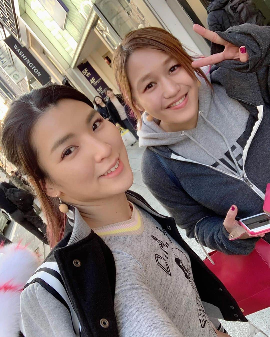 朱里さんのインスタグラム写真 - (朱里Instagram)「志田ちゃんと🧡  雨宮さん美味しいお寿司とかいろいろありがとうございます😊  #photo #delicious #japanese #food ＃good #beautiful #お刺身　#お寿司　#肉　#美味しい　#銀座」12月17日 0時26分 - syuri_official