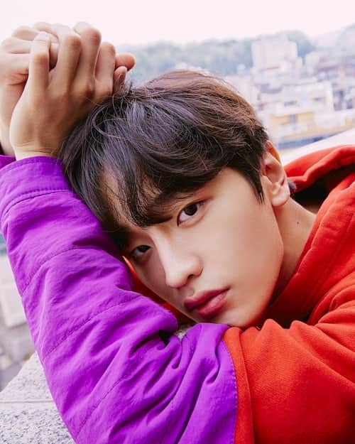 のインスタグラム：「Kim Do Wan @kimdwan_ for BNT Magazine October issue 💜 . . . . . #김도완 #KimDoWan#asianboy #맞팔 #셀스타그램 #셀카 #얼스타그램 #데일리 #선팔 #인스타그램 #koreanboy #l4l #f4f  #like4like  #おしゃれ #オシャレ #いいね返し #フォロー #韓国人 #韓国 #セルカ #自撮り #ファッ」
