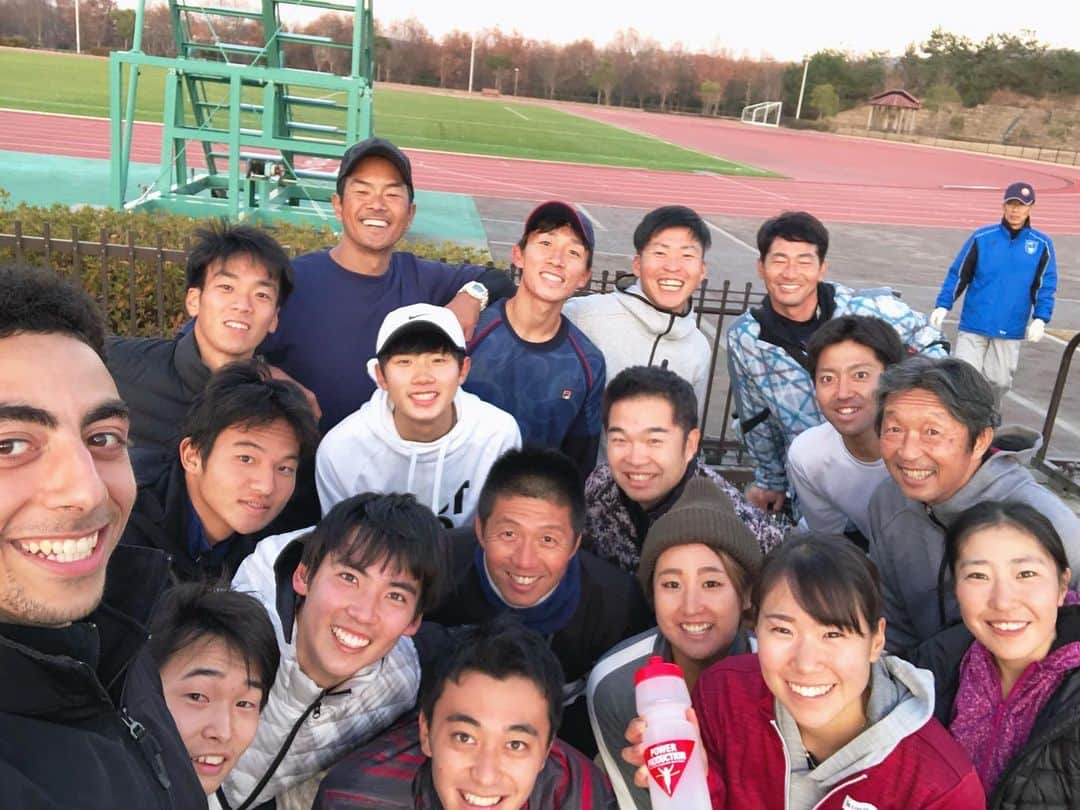 日比野菜緒さんのインスタグラム写真 - (日比野菜緒Instagram)「Track day 🏃🏻‍♀️ みんながいなかったら走る気にもなりません。ありがとう🥺 #チームラボ」12月16日 17時09分 - naohibino_1128