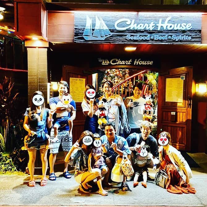 佐野泰雄のインスタグラム：「同級生会　inハワイ  #ハワイでライオンズ同級生全員集合 #最高 #またやる #ワイキキ  #佐野泰雄 #外崎修汰 #源田壮亮 #森脇亮介 #通訳小林 #夫人方々 #子供達」
