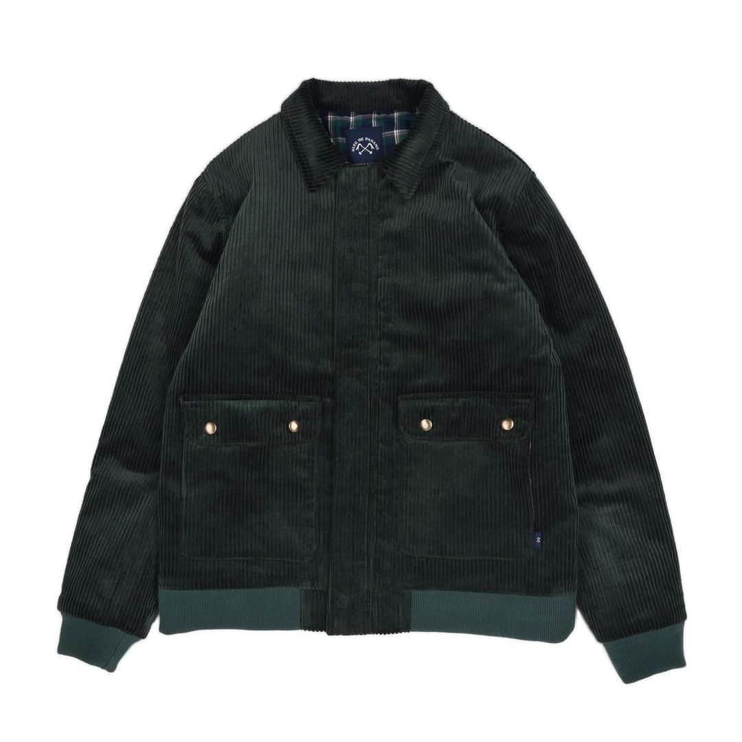 のインスタグラム：「BDP FW19 - "Blouson 2 Poches" - Inspiré des blousons type aviateur, le blouson 2 poches est une pièce maîtresse pour affronter l'hiver tout en confort et style !  La version AW19, se décline en velours cote large, doublée d'une toile 100% coton à motif à carreaux. - 🍂❄️ #bleudepaname #bdp10」