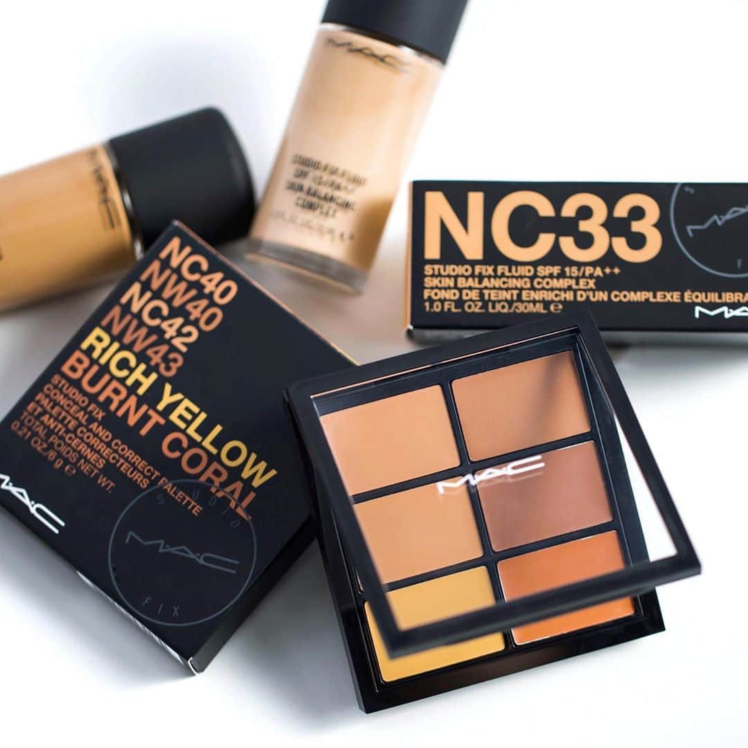 M∙A∙C Cosmetics Japanのインスタグラム：「ㅤ #MACXNissy 高いカバー力、24時間崩れない*、24色展開のリキッドファンデーション、スタジオ フィックス フルイッド SPF15がNissyとコラボ！ ㅤ カバー力の高いコンシーラーパレットに新色が仲間入り！豊富なカラーバリエーションで自分の肌悩みに合わせてカバー✨同じスタジオ シリーズのファンデーションとあわせてチェックして♪ ㅤ 「スタジオ フィックス コンシール アンド コレクト パレット 」ㅤ *12/13(金)～ 公式オンライン＆全国販売中 ㅤ #MACXNissy コラボ詳細もお楽しみに♪ #Nissy #西島隆弘 #24ファンデ ㅤ ㅤ *色もちデータ取得済(当社調べ、個人差あり) ㅤ DESIGN: M·A·C ARTIST  HATSUO ARISAKA DAIKI SHIMIZU ⠀@macpro_tokyo PHOTO: @takaki_iwata ㅤ ㅤ ㅤ ㅤ ㅤ #MACCosmeticsJapan #MACコスメ #MACCosmetics #コスメ #メイク #スタジオフィックスフルイッド #スタジオフィックス #studiofix #ファンデ #ファンデーション #リキッドファンデーション #ベースメイク #カバー力 #崩れない #コンシーラー #美肌 #メイク法 #カラバリ #makeup #basemakeup #cosmetics #foundation #beauty」