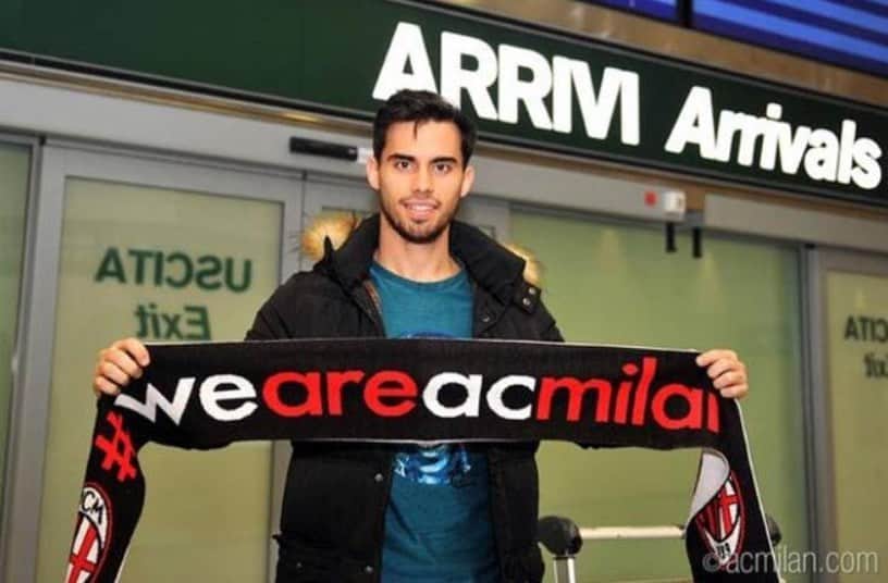 ヘスス・フェルナンデス・サエスのインスタグラム：「FELIZ CUMPLEANOS Sei la storia, @acmilan. Fiero di rappresentarti. #BuonCompleanno #120 #Passion120 🎂🥂🔴⚫」