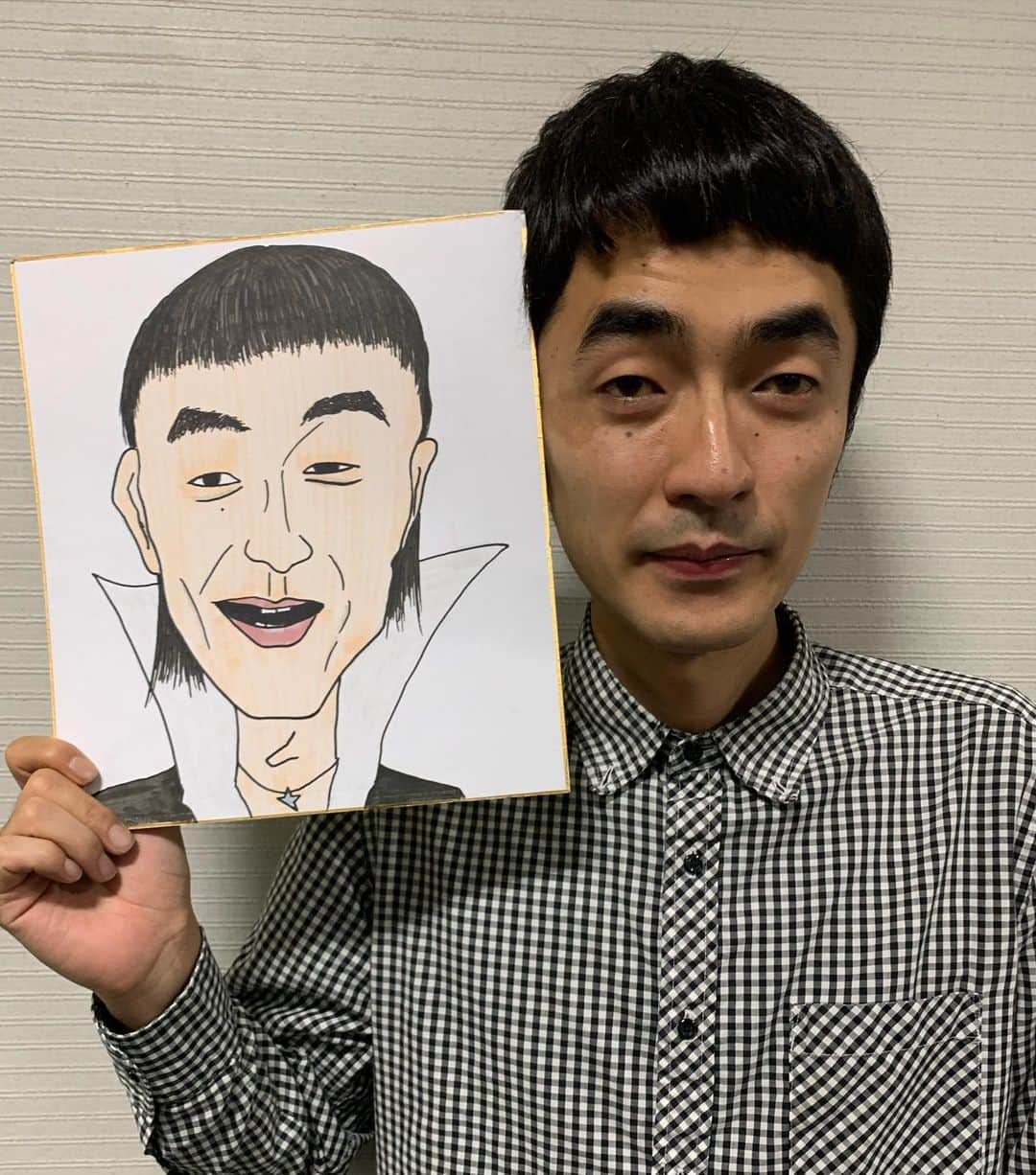 kento fukayaさんのインスタグラム写真 - (kento fukayaInstagram)「【さえない似顔絵94】 たくろう 赤木  #さえない似顔絵 #似顔絵 #イラスト #お笑い #芸人 #よしもと漫才劇場 #たくろう 赤木 #漫劇1冴えない男 #僕の作った映画にも出てもらった #視力6.4の高校生役 #意味不明 #kentofukaya」12月16日 18時58分 - kento1989