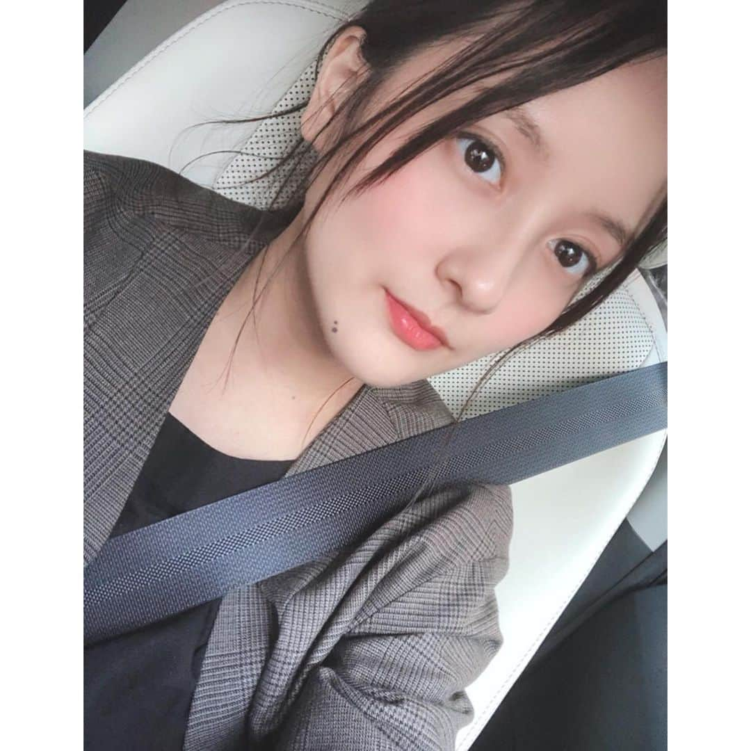 生田佳那のインスタグラム：「そろそろ、やっと、 Instagram再びしようと思う☺︎」