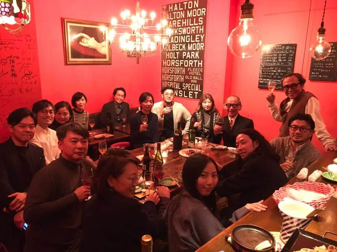 遠山正道さんのインスタグラム写真 - (遠山正道Instagram)「#代官山ロータリークラブ 忘年会　最高です。一生の仲間。 #赤い部屋」12月17日 1時49分 - masatoyama