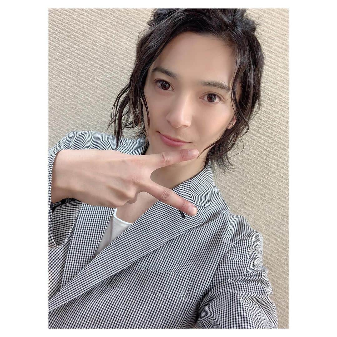 上田堪大さんのインスタグラム写真 - (上田堪大Instagram)「#上田堪大 #2020年 #カレンダー #発売記念イベント #東京 #大阪 #ありがとうございました」12月16日 21時34分 - kandai_1021