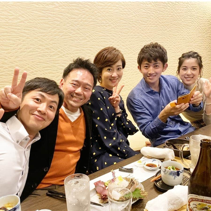 池尻和佳子さんのインスタグラム写真 - (池尻和佳子Instagram)「今日は、アナウンス部の忘年会✨🍻✨ 幹事の辻ちゃんの乾杯ではじまり、終始ほのぼのとした雰囲気なのでした🤗  今年もお疲れ様でした‼️‼️ #忘年会 #西新#rkb #アナウンサー #和気あいあい #創作和食 #一結」12月16日 21時49分 - wakako_ikejiri_rkb