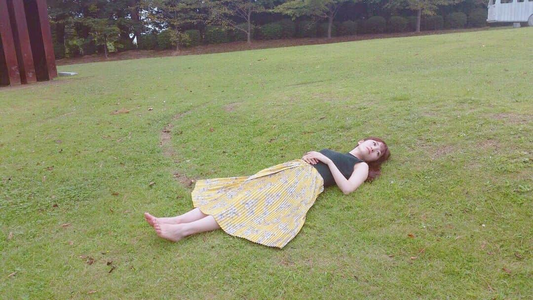 山木梨沙さんのインスタグラム写真 - (山木梨沙Instagram)「. ブログで宣言したので  #country_girls #山木梨沙 #lastpicture #オフショット」12月16日 22時06分 - risa_yamaki.official