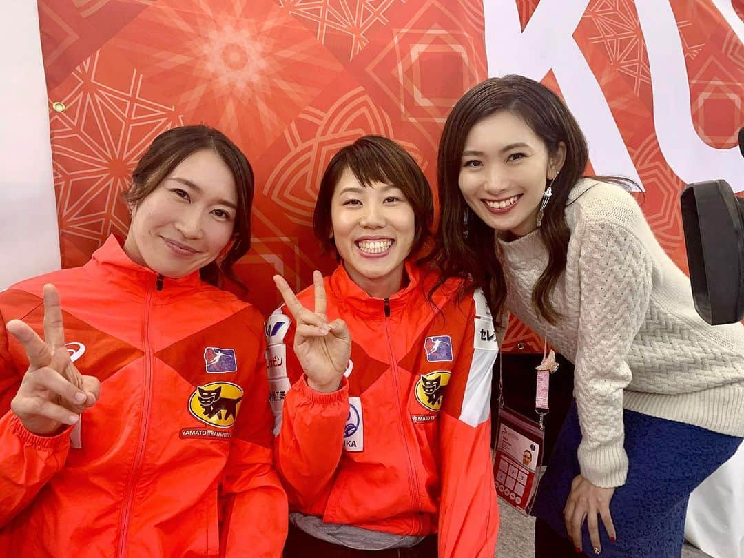 矢原里夏さんのインスタグラム写真 - (矢原里夏Instagram)「Women's  Handball World Championship Kumamoto/Japan2019﻿ ﻿ 女子ハンドボール世界選手権大会﻿ 長いようであっという間の熊本18日間の滞在でした。﻿ ホーム開催の大きなパワーと大きなプレッシャーを抱えながら戦い、史上初のTOP10になった #おりひめJAPAN を誇りに思います！﻿ 皆最高にかっこよく頼もしく美しかった！そしてやっぱり開幕直前に怪我で離脱したキャプテン原選手、大エースの横島選手。私も皆も、熊本で彼らのプレーが観たかったです。コートに立っていないメンバーの分までっていう気持ちがあったからこそ、強豪相手に負けると毎回悔し涙が出るメンバー。毎回私もインタビューしながら泣きそうでした。﻿ 次は男子。彗星ジャパンのアジア選手権が始まります。精一杯応援します！！しましょ❣️﻿ ﻿ #ハンドボール﻿ #女子ハンドボール世界選手権﻿ #handball﻿ #Japan2019」12月16日 22時32分 - rika_yahara