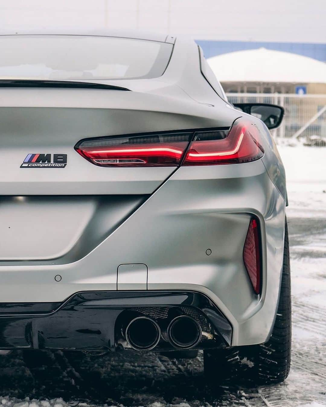 CARLiFESTYLEさんのインスタグラム写真 - (CARLiFESTYLEInstagram)「Is the BMW M8 Competition worth $146,000? Photo by @bmw.kharkov #carlifestyle #bmw #m8」12月16日 23時03分 - carlifestyle