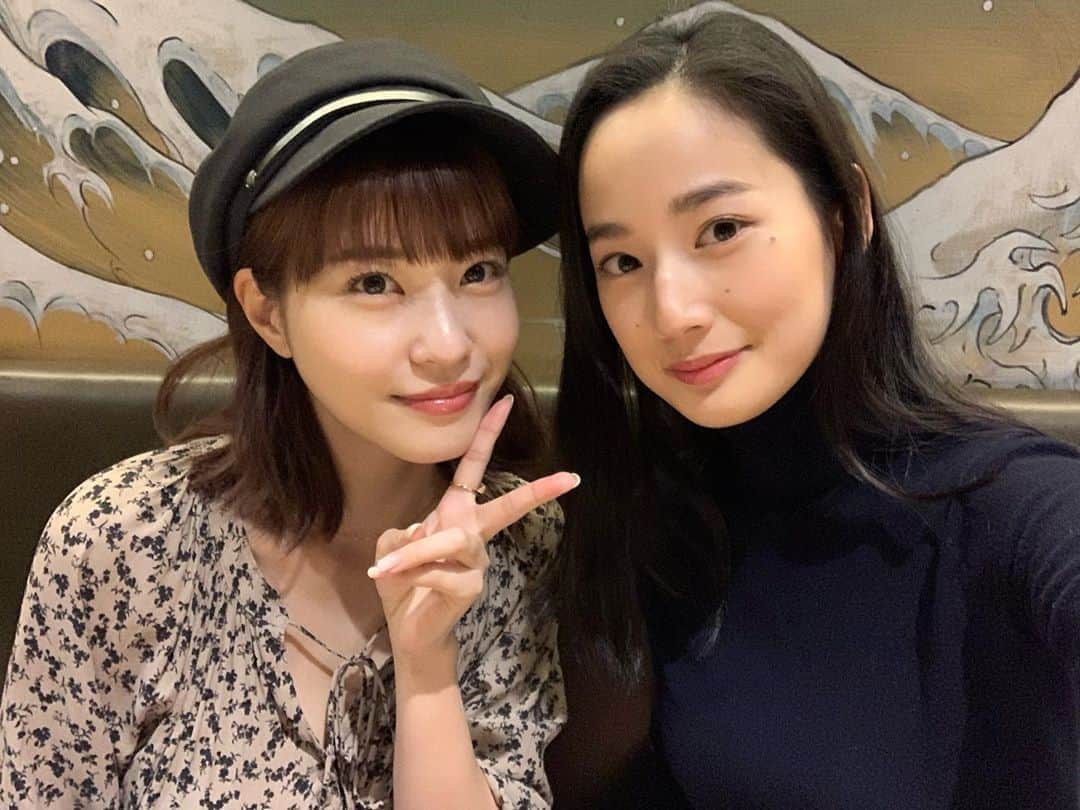 高嶋香帆のインスタグラム：「あすぽんと、ラストクリスマス鑑賞からの焼肉🍖 . みかちゃんも合流して楽しい時間でした☺️💕 . 映画館ではポップコーン久しぶりに食べたなぁ🤤 . あすぽんオススメの塩味バター多め美味しかったです👏💕」