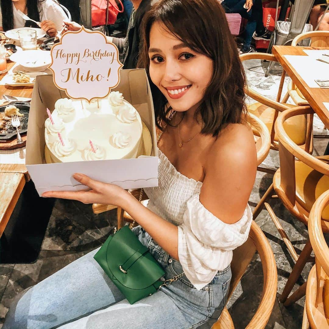 西田美保さんのインスタグラム写真 - (西田美保Instagram)「Thank you samanga bumati sakin I love you guys🙂❤️ at happy ako ngayun kaarawan ko✨thank you lord🤗 HAPPY BIRTHDAY TO MEt🎂✨ . 誕生日おめでとうメール、LINE、DM くれた人ありがとう😚❤️ みんな大好きだぞー！」12月16日 23時30分 - real.miho_nishida