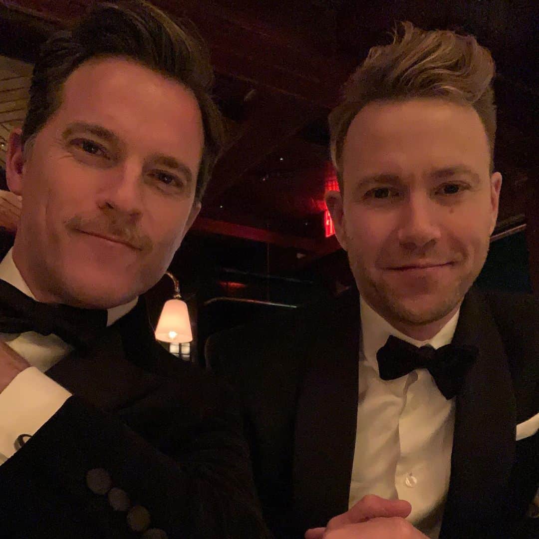 マイケル・ドイルのインスタグラム：「Thank you @christopherjhanke for making my black-tie Christmas dreams come true! And thank you @braxxtagram for really making it happen.」