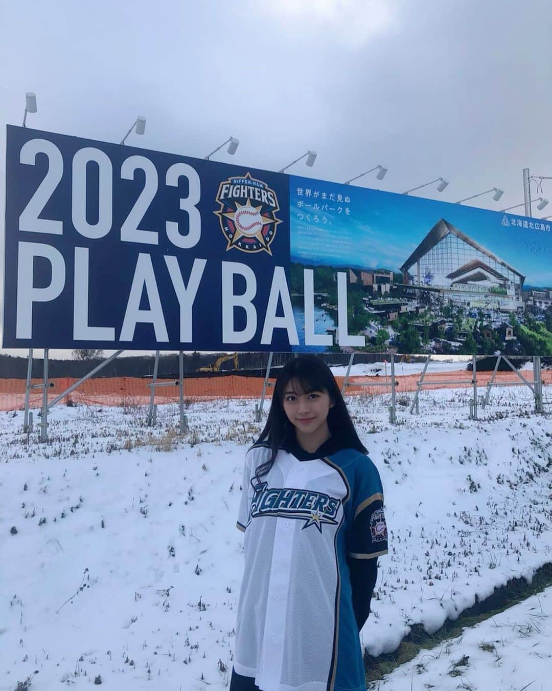 牧野真莉愛さんのインスタグラム写真 - (牧野真莉愛Instagram)「♡ ♡ 2019年12月17日(火) ✨日刊スポーツ 北海道版✨さん ↑ ぜひご覧ください❣️❣️ ↓ 『Go for HOKKAIDO BALLPARK2023』 モーニング娘｡'19  牧野真莉愛、 登場させていただきます❤ ♡ ♡  #北海道日刊スポーツ新聞社 さん #日刊スポーツ さん #北海道日本ハムファイターズ ##lovefighters  #モーニング娘19 #morningmusume19 #牧野真莉愛」12月16日 23時54分 - maria_makino.official